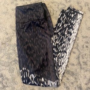 Super sexy leopard leggings worn once